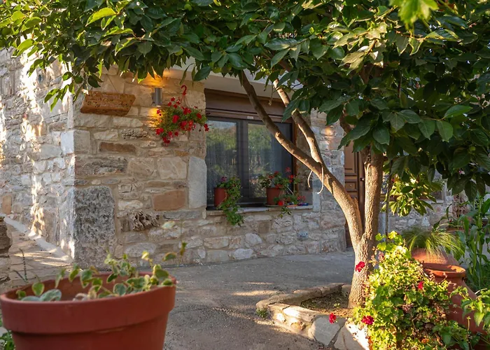 Balas House